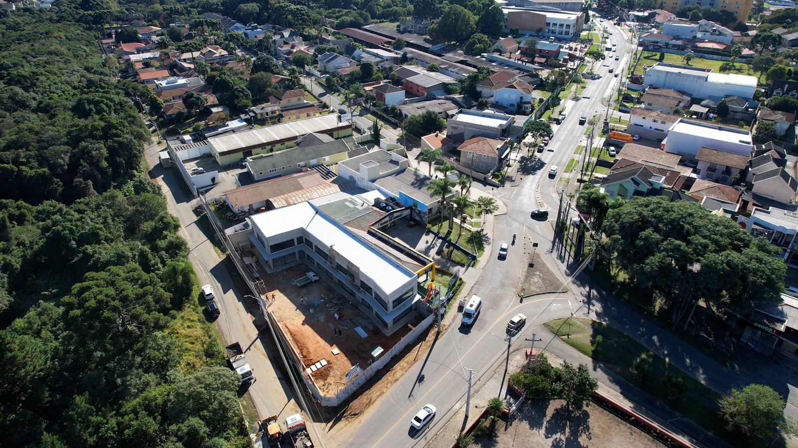 LOJAS DE 47m² a 308m² - Santa Felicidade – foto 3