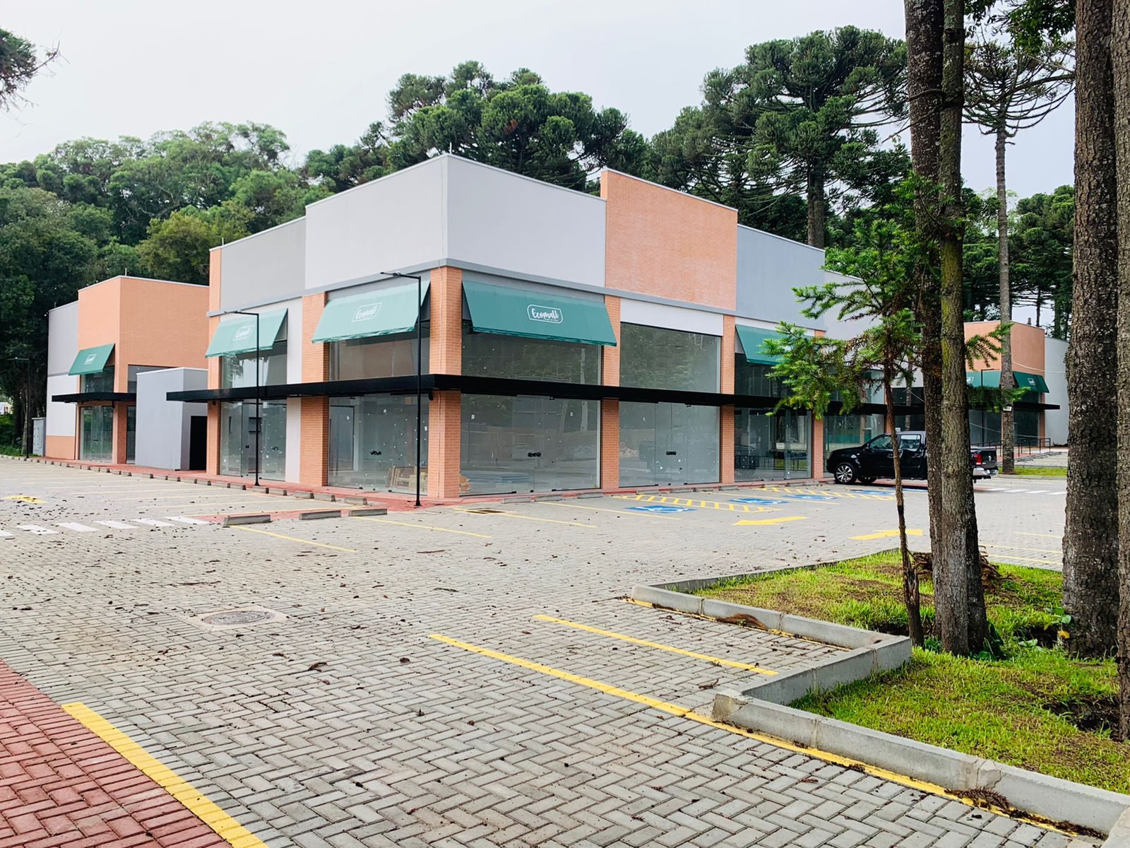 LOJAS 32m² a 306m² - São José Pinhais – foto 9