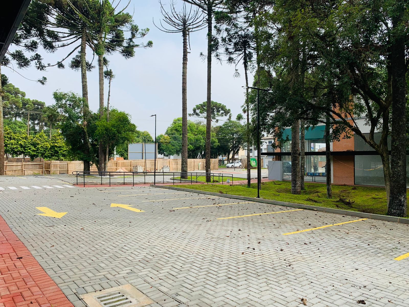 LOJAS 32m² a 306m² - São José Pinhais – foto 16