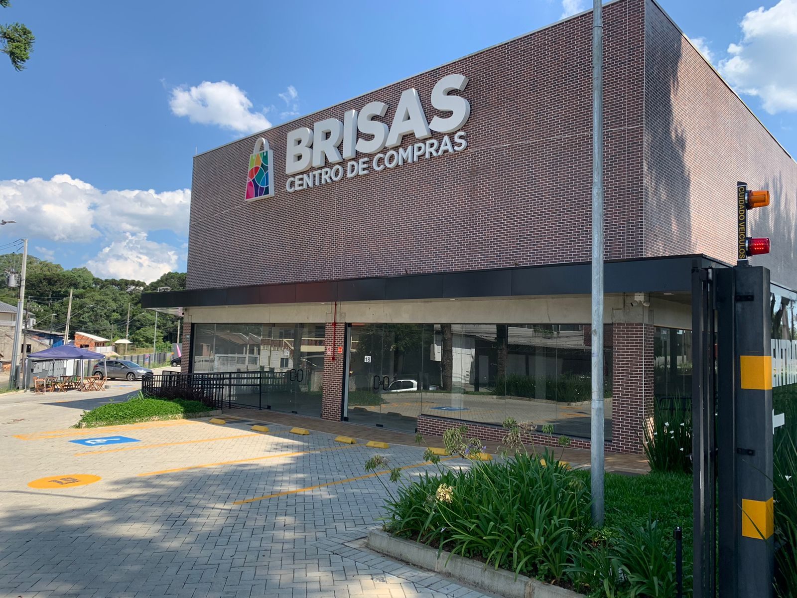 LOJAS 45,01M² a 181,29M² - ALTO BOQUEIRÃO – foto 2
