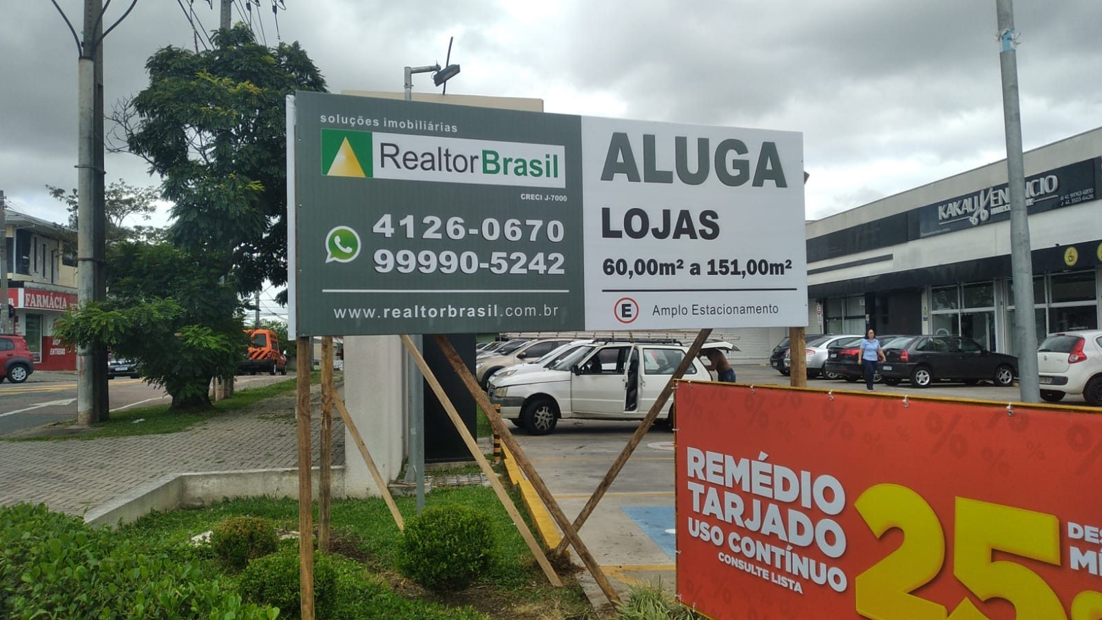 LOJAS 59m² a 151m² – SITIO CERCADO – foto 5