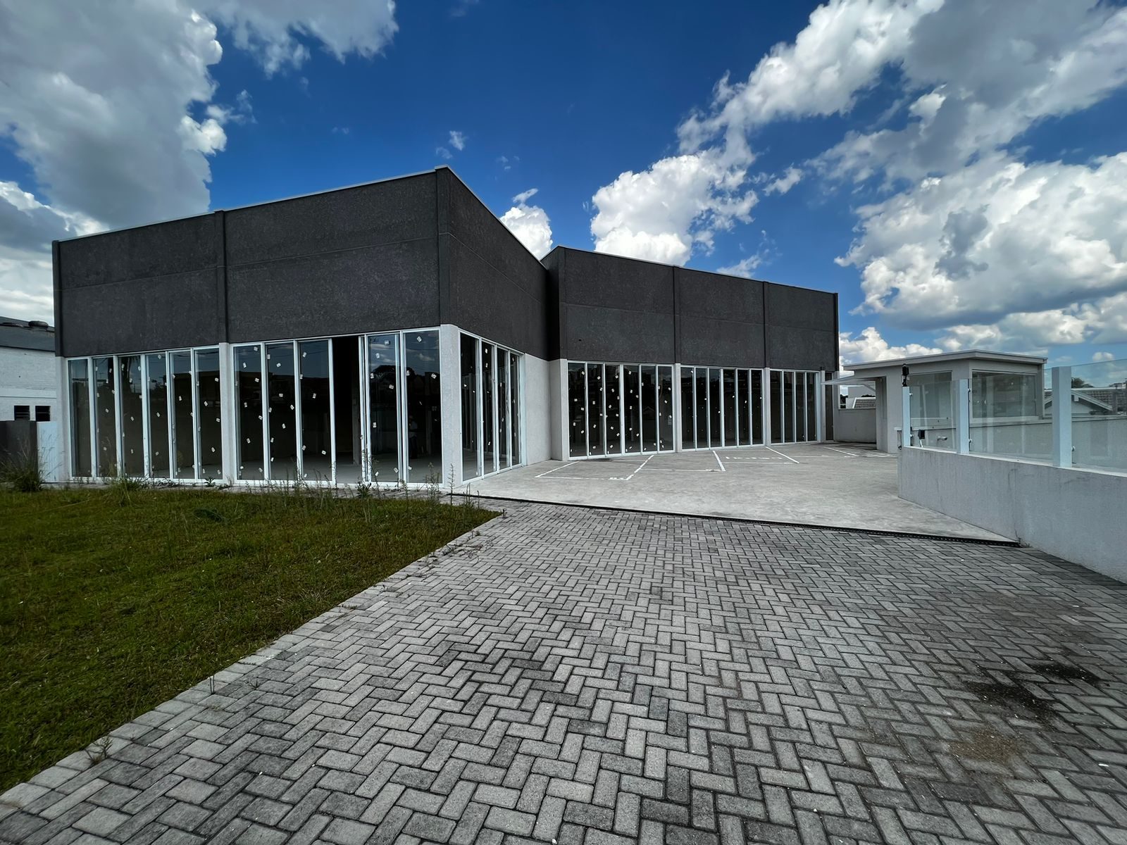 LOJAS 74 a 442m² - Tarumã – foto 6
