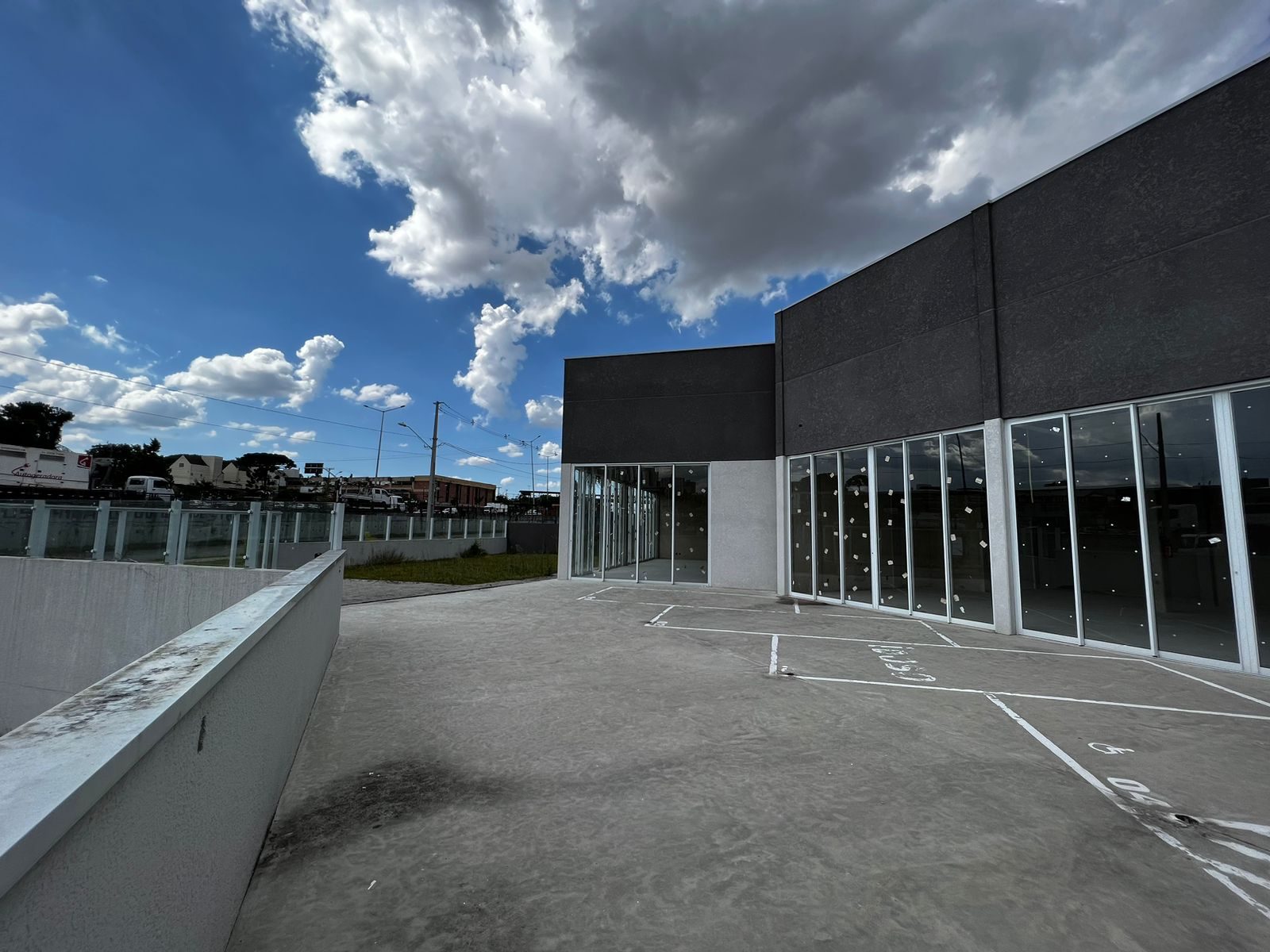 LOJAS 74 a 442m² - Tarumã – foto 8
