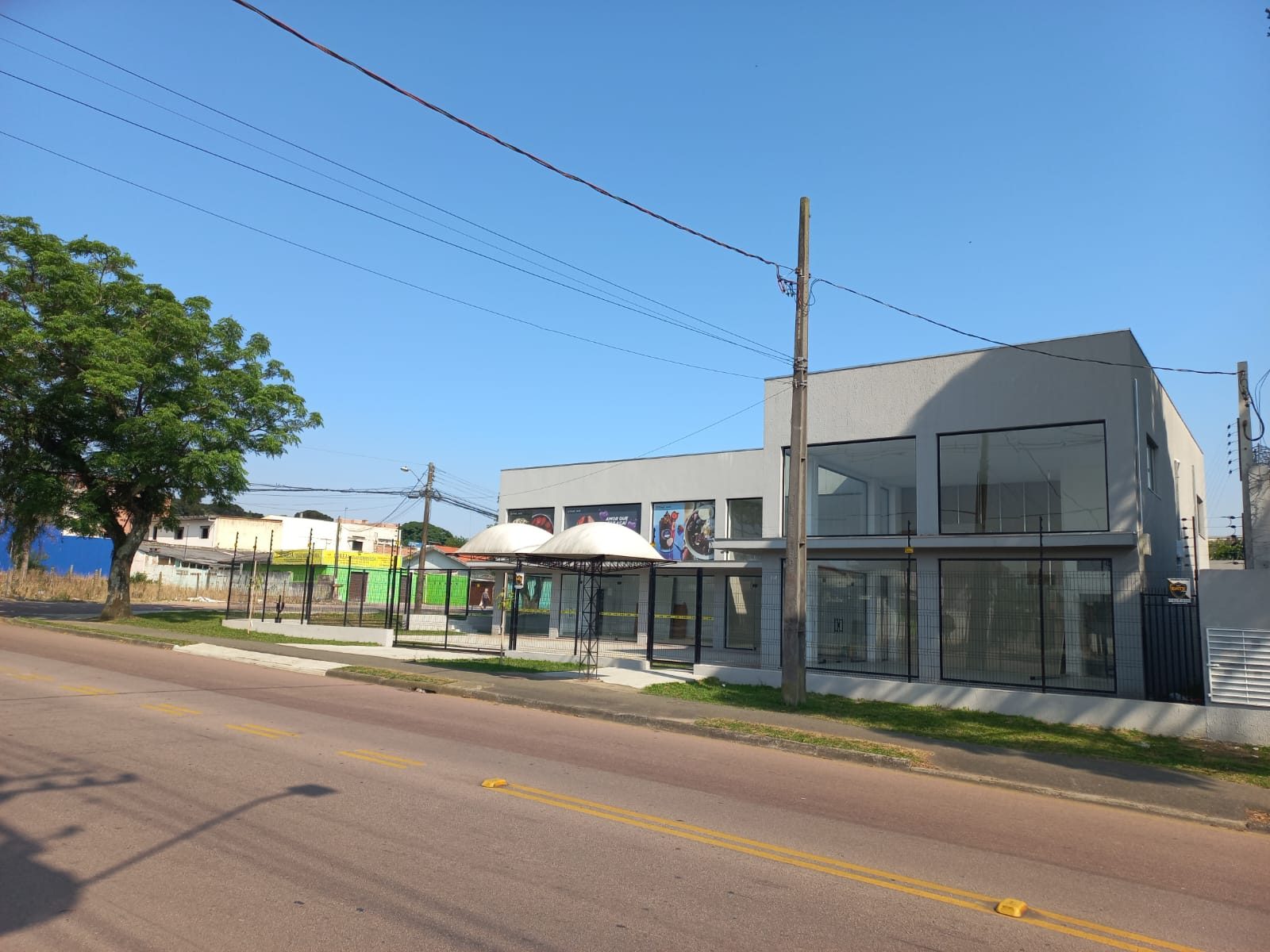 LOJAS 230m² – BOQUEIRÃO – foto 2