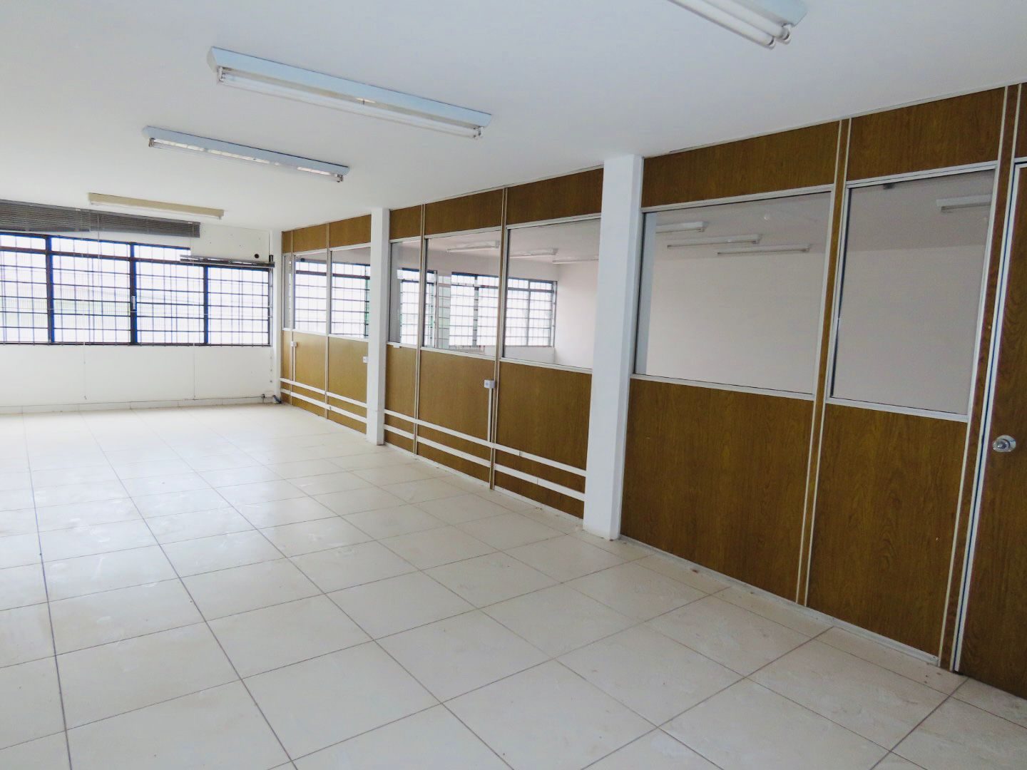 BARRACÃO 750m² – REBOUÇAS – foto 17