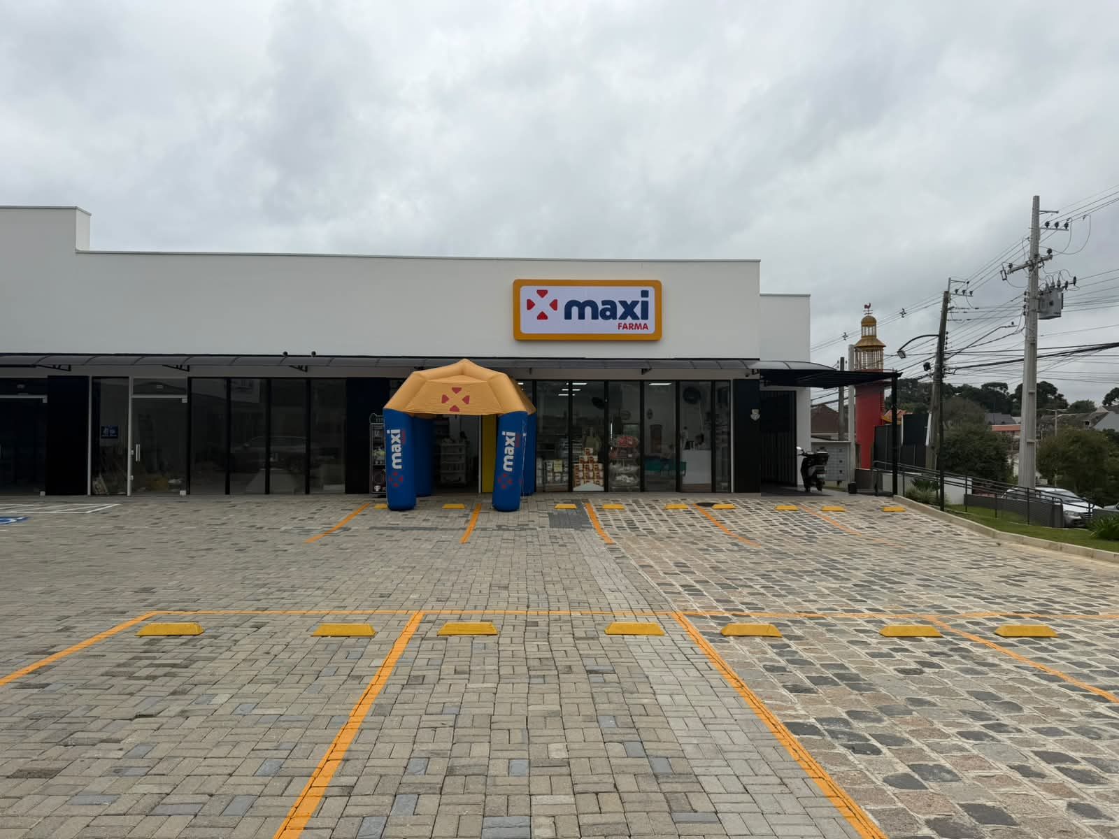 LOJAS DE 57m² a 178m² – Santa Felicidade – foto 2