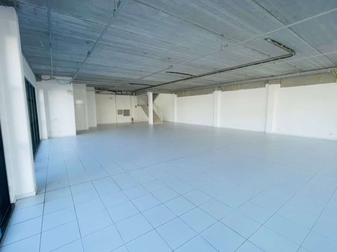 LOJAS 92m² a 445m² – Pinheirinho – foto 23