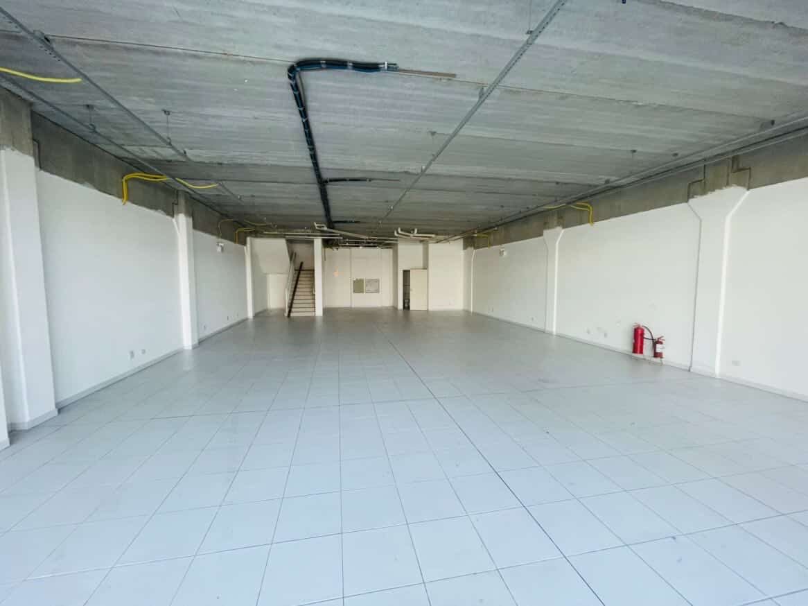 LOJAS 92m² a 445m² – Pinheirinho – foto 28